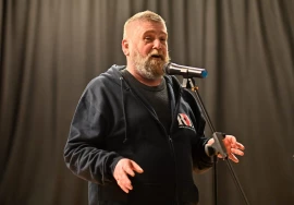 Photo of Adrian Leslie