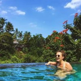 Photo of Cara Richards