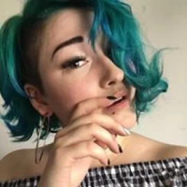 Photo of Chelsea Dean