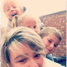 Photo of Chloe Small