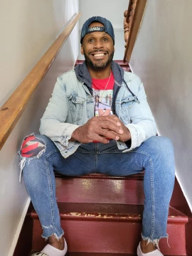 Photo of Comedian Cedric Newman