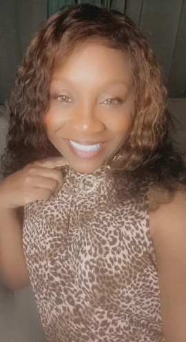 Photo of Comedian Hynni B