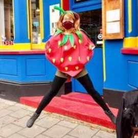 Photo of Daniela Navaes