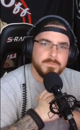 Photo of Dustin Yelowitz