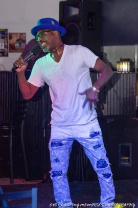 Photo of Kyle OL Head Johnson