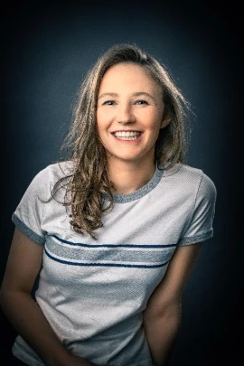 Photo of Laura Mackenzie 