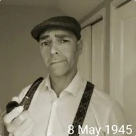 Photo of Mark Richardson