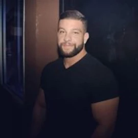 Photo of Nick Simmons