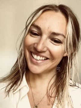 Photo of Rachel Grant 