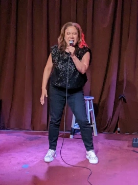 Photo of Rhoda Gravador