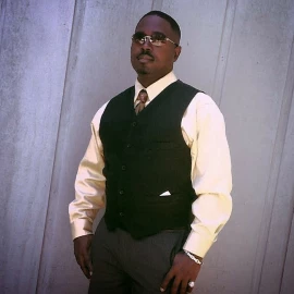 Photo of Warrick Ray