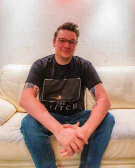 Photo of Zach Peterson